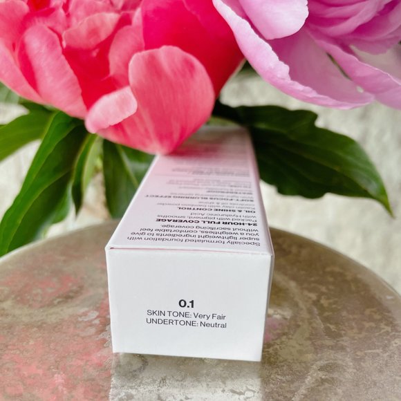 Smashbox Studio Skin Full Coverage 24 Hours Foundation 0.1 Very Fair NEW in BOX - Picture 8 of 10